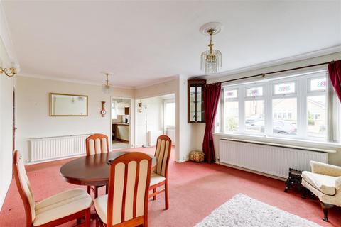 2 bedroom detached bungalow for sale, Grenville Rise, Arnold NG5