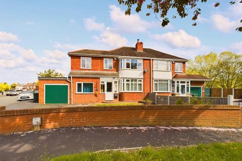 4 bedroom semi-detached house for sale, Riverway, Wednesbury WS10