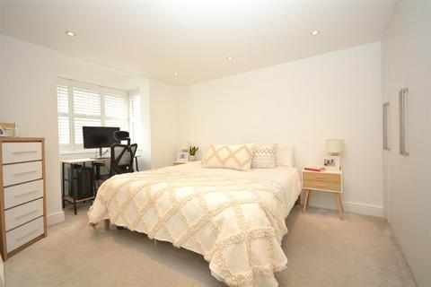 1 bedroom apartment for sale, Graham Road, London SW19