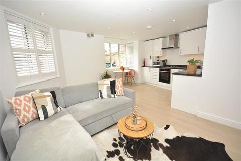 1 bedroom apartment for sale, Graham Road, London SW19