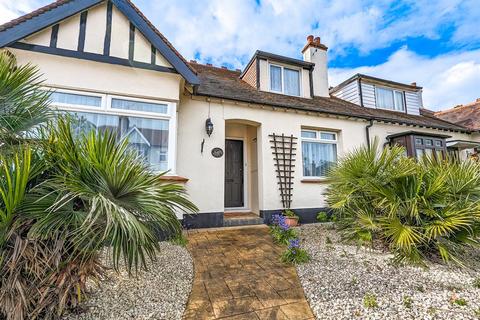 4 bedroom chalet for sale, MADEIRA AVENUE, Leigh-On-Sea