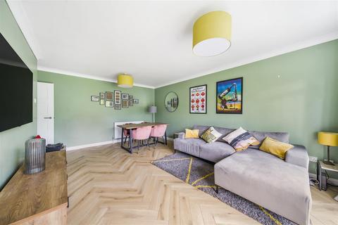 1 bedroom flat to rent, Upper Brighton Road, Surbiton