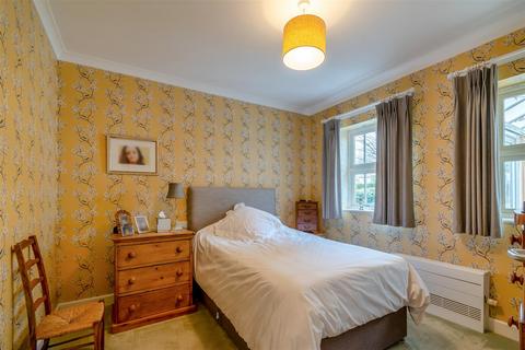 2 bedroom retirement property for sale, 26 Huntsman Drive, Oakham, Rutland