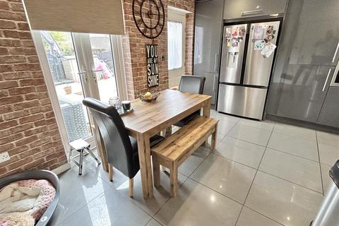30 Hadfield Drive, Black Notley, Braintree, CM77 8XW