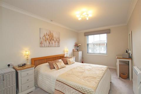 1 bedroom retirement property for sale, Stockbridge Road, Chichester