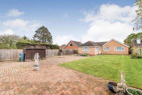 4 bedroom detached bungalow for sale, Springfield Close, Shipston-On-Stour