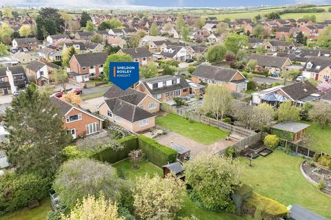 4 bedroom detached bungalow for sale, Springfield Close, Shipston-On-Stour