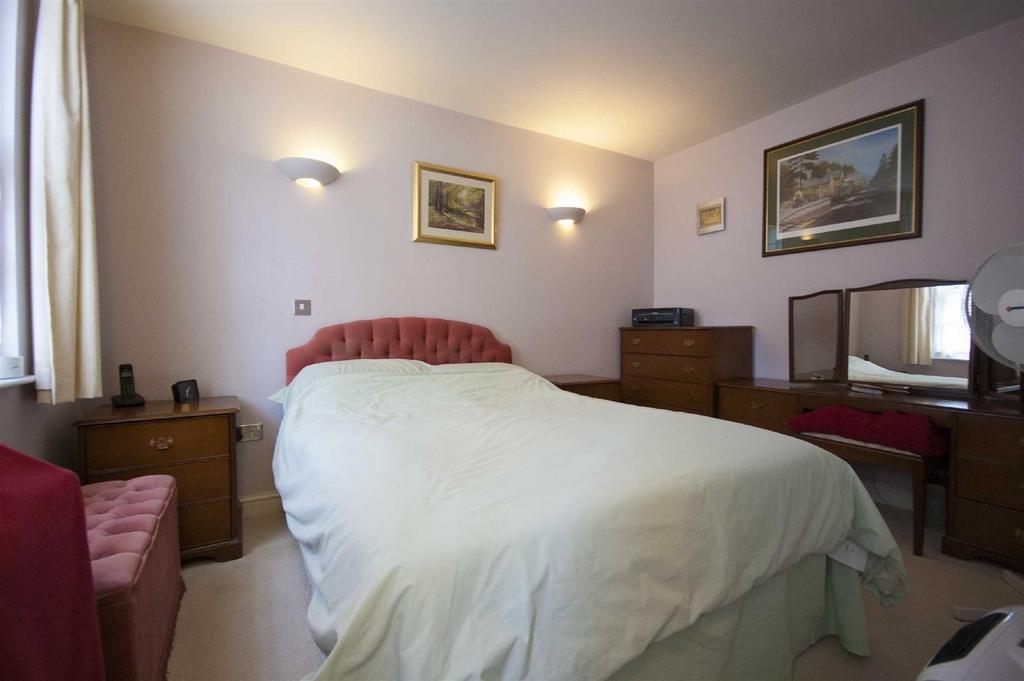 Apartment 1, 16a, Crescent House Belmont, Shrewsbu