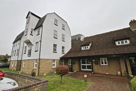 2 bedroom retirement property for sale, Lucam Lodge, The Garners, Rochford