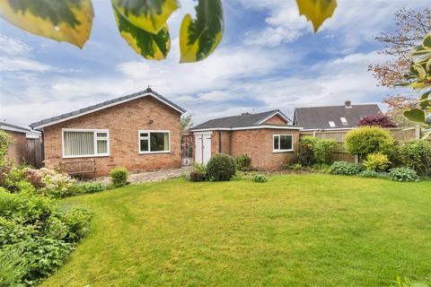 2 bedroom detached bungalow for sale, Peace Drive, off Portland Crescent, Shrewsbury