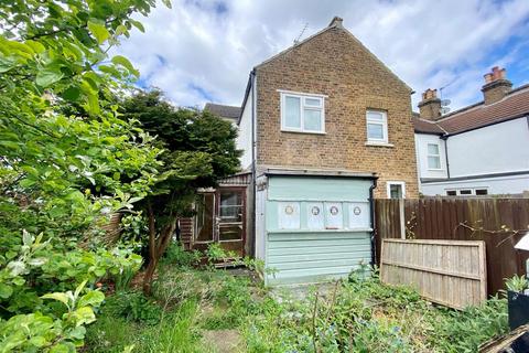 3 bedroom semi-detached house for sale, Avern Road, West Molesey