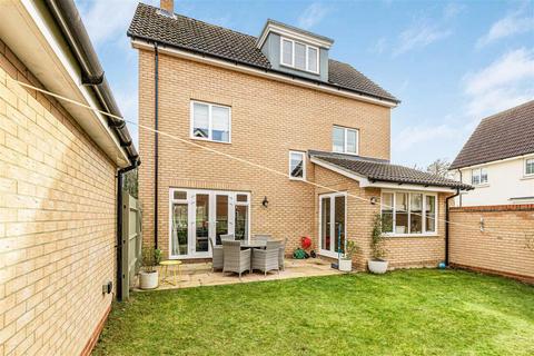 4 bedroom detached house for sale, Chamomile Close, Red Lodge IP28