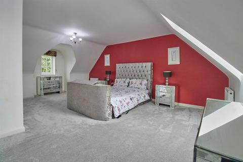 5 bedroom detached house for sale, Bradgate Gardens, Hinckley