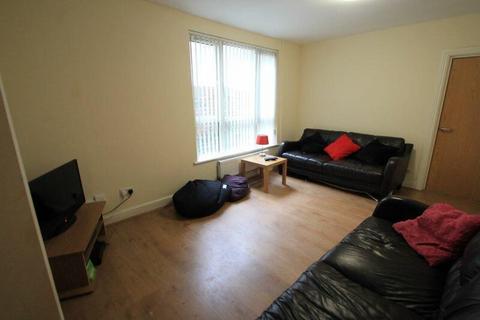 8 bedroom terraced house to rent, Colum Road, Cardiff