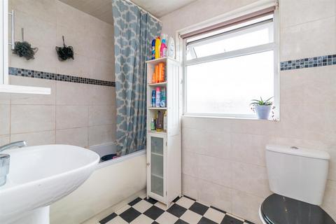 9 Avondale, Cotgrave, Nottingham, NG12 3LR