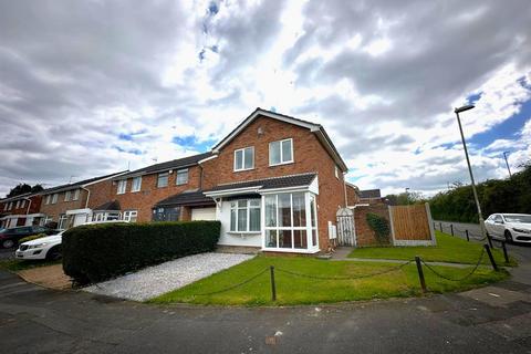 3 bedroom detached house to rent, Sheriff Drive, Brierley Hill