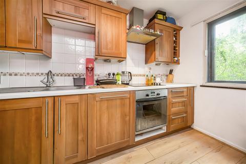 1 bedroom flat for sale, Stags Way, Osterley