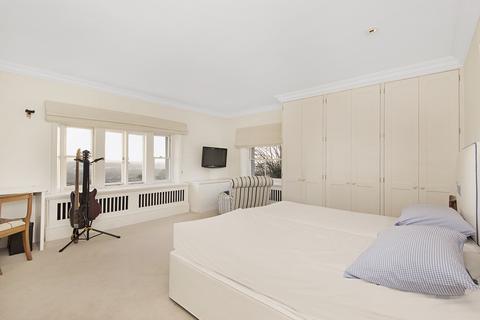 3 bedroom apartment to rent, Southdown House, SW20