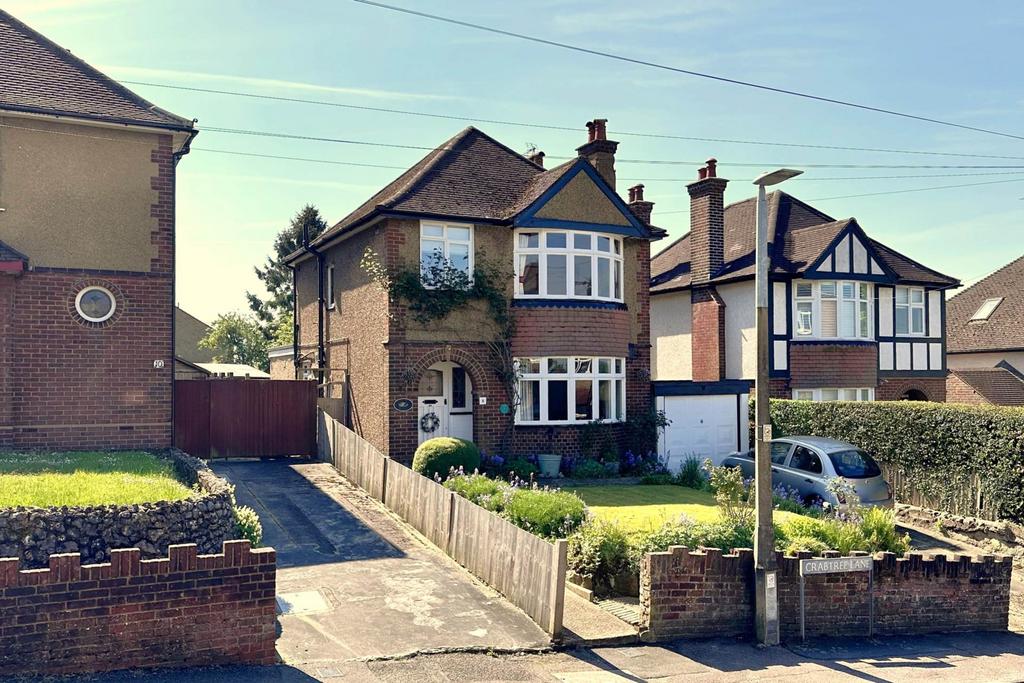 Crabtree Lane, Hemel Hempstead 3 bed detached house for sale £620,000