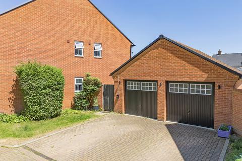 3 bedroom semi-detached house for sale, The Poppies, Benfleet, SS7
