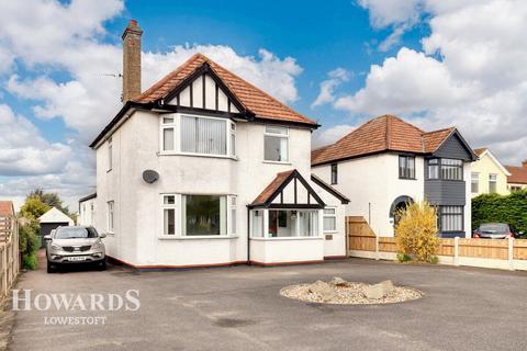3 bedroom detached house for sale, Beccles Road, South Oulton Broad