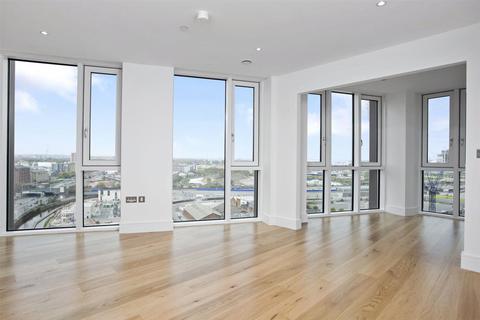 2 bedroom penthouse for sale, City West Tower, High Street, Stratford, E15