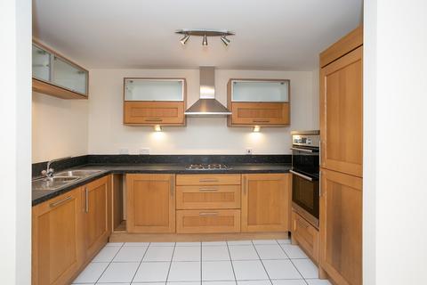 3 bedroom apartment for sale, Wellsfield, Bushey, Hertfordshire, WD23
