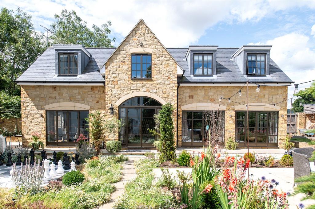 Coach House