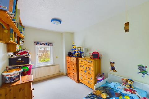 52 Spencers Road, Horsham, RH12 2JG