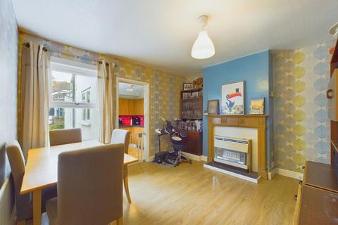 52 Spencers Road, Horsham, RH12 2JG
