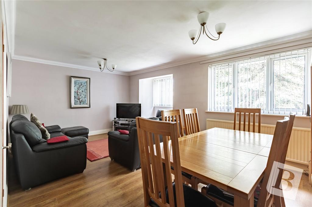Living/Dining Area