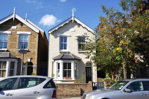 4 bedroom detached house for sale, Chesham Road, Kingston Upon Thames, KT1