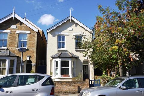 46 Chesham Road, Kingston Upon Thames, KT1 3AQ