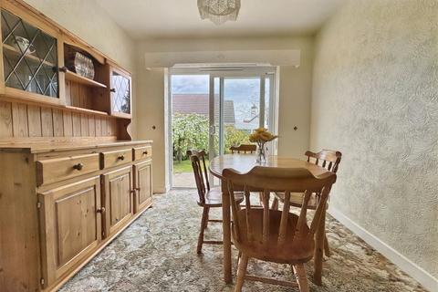 27 Bryn Twr, Abergele, LL22 8DD