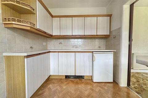 27 Bryn Twr, Abergele, LL22 8DD