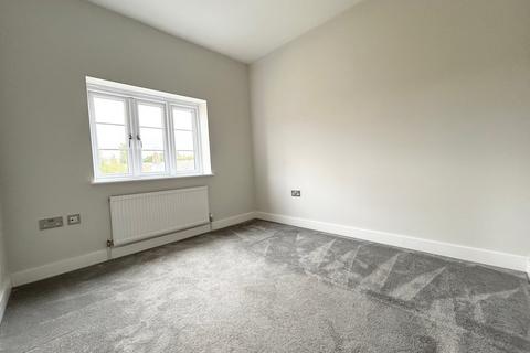 4 bedroom end of terrace house for sale, Foundry Close, Deanshanger, Milton Keynes, MK19