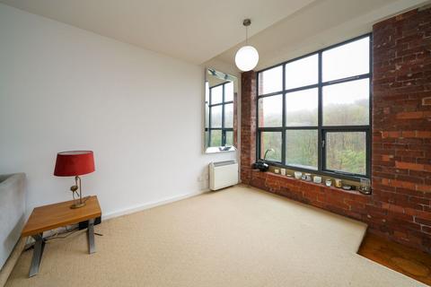 3 bedroom apartment for sale, Brook Mill  BOLTON , Bolton, BL7