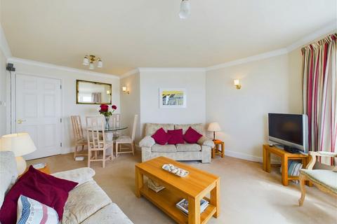 2 bedroom flat for sale, 17, Capelia House 18-21, West Parade, Worthing, BN11