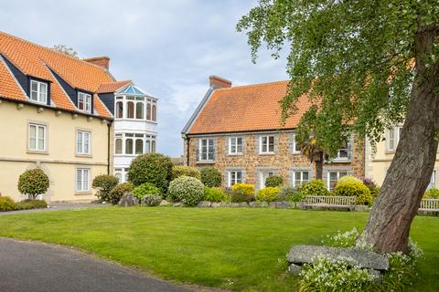 2 bedroom flat for sale, Rue Cohu, Castel, Guernsey