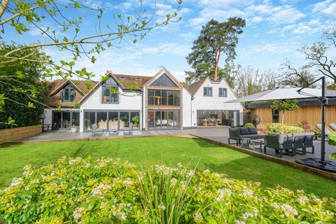 6 bedroom detached house for sale, Mill Lane, Yateley, Hampshire