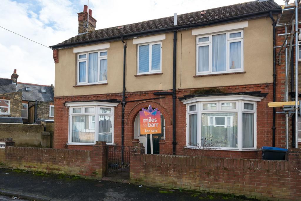 St. Lukes Road, Ramsgate, CT11 3 bed end of terrace house for sale £