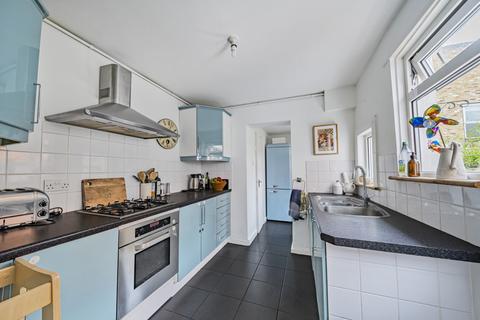 3 bedroom end of terrace house for sale, Faversham Road, Beckenham