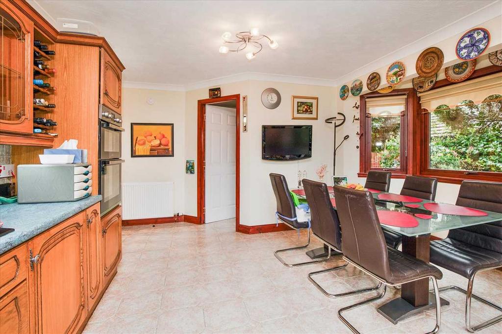 Kitchen Dining (2)