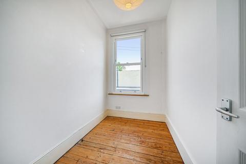12a Brightwell Crescent, London, SW17 9AE