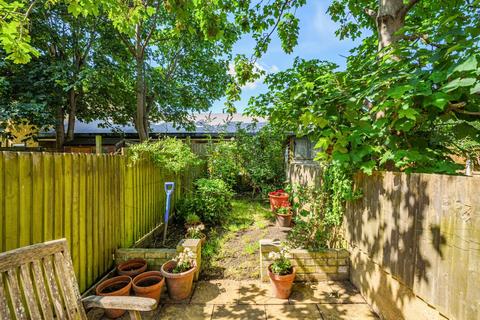 2 bedroom flat for sale, Brightwell Crescent, Tooting