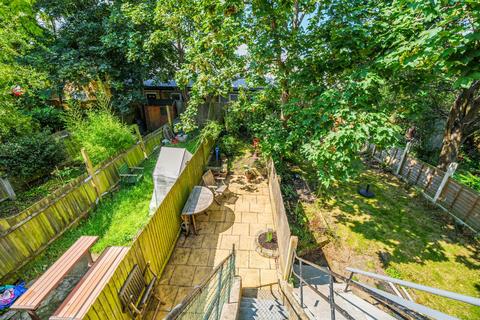 12a Brightwell Crescent, London, SW17 9AE