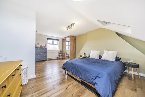 4 bedroom terraced house for sale, Longmead Road, Tooting