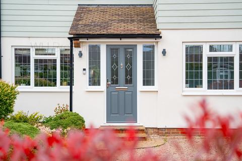 19 Cherry Orchard, Chestfield, Whitstable, CT5 3NH