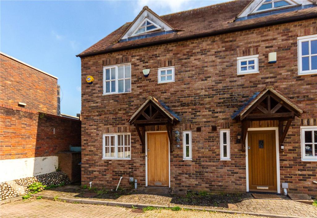 Buckwood Road, Markyate, St. Albans... 3 bed semidetached house £480,000