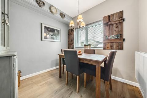 43 Calais Dene, Bampton, OX18 2NR